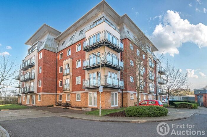 2 Bedroom Flat For Sale In Winterthur Way, Basingstoke, RG21
