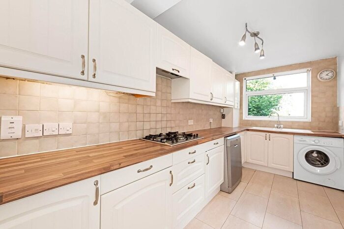 4 Bedroom Property To Rent In Birchanger Road, South Norwood, SE25