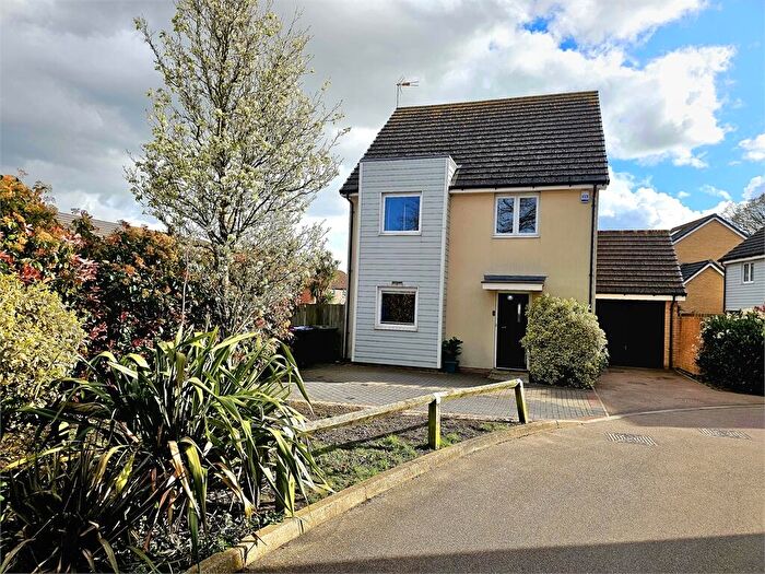 4 Bedroom Detached House For Sale In Elm Court, Westcliff On Sea, Westcliff On Sea, Essex., SS0