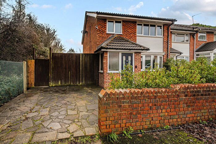 3 Bedroom End Of Terrace House For Sale In Arne Grove, Orpington, BR6