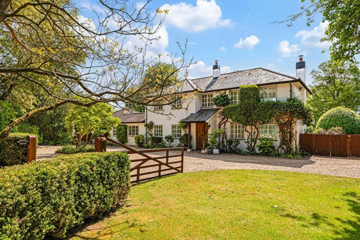 4 Bedroom Detached House For Sale In Church Lane, Dogmersfield, RG27