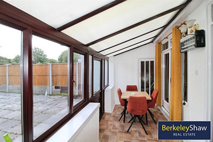 2 Bedroom Bungalow To Rent In Birchfield Way, Liverpool, L31