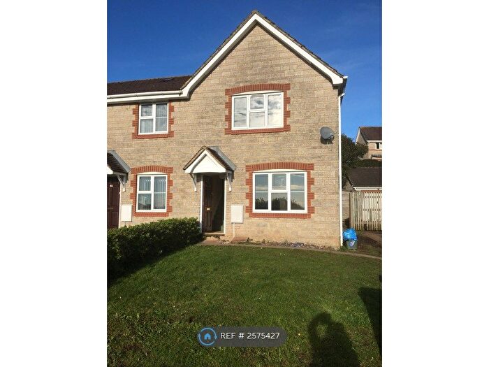 3 Bedroom Semi-Detached House To Rent In Serel Drive, Wells, BA5