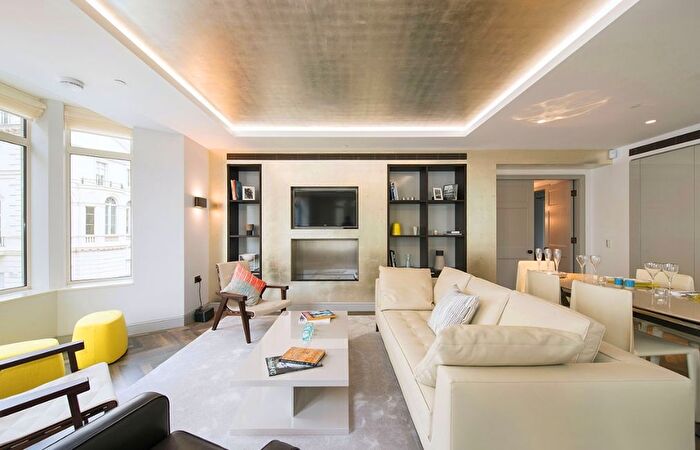 2 Bedroom Flat To Rent In St. James's Place London, SW1A