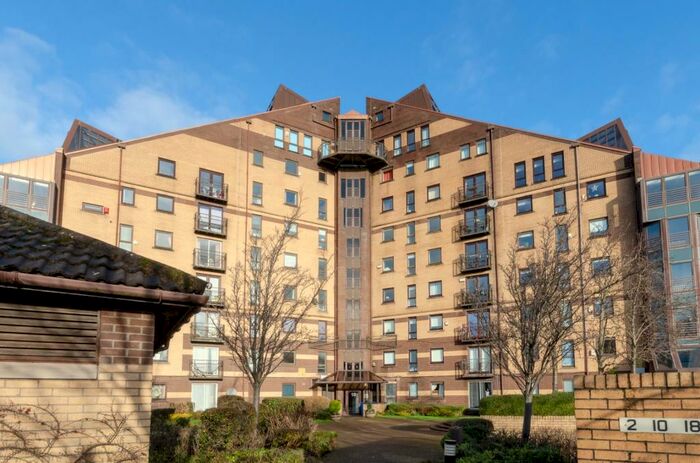 2 Bedroom Apartment To Rent In Mavisbank Gardens, Flat, Glasgow, Scotland, G51