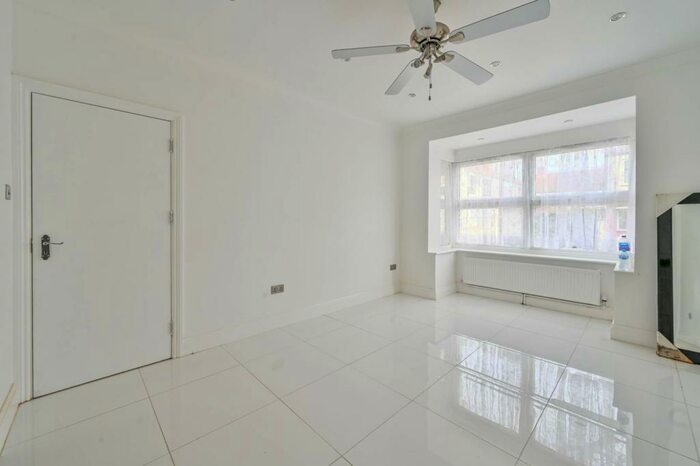 6 Bedroom House To Rent In Lens Road, Upton Park, London, E7