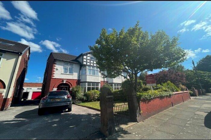 6 Bedroom Semi-Detached House To Rent In Elton Avenue, Liverpool, L23