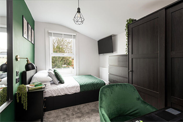 1 Bedroom End Of Terrace House To Rent In Beresford Road, Kent, Gillingham, ME7