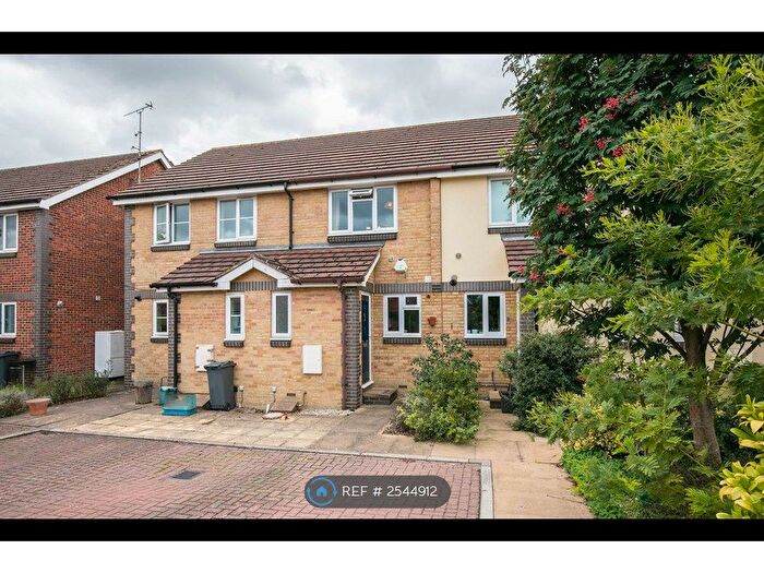 2 Bedroom Terraced House To Rent In Clydesdale Close, Isleworth, TW7