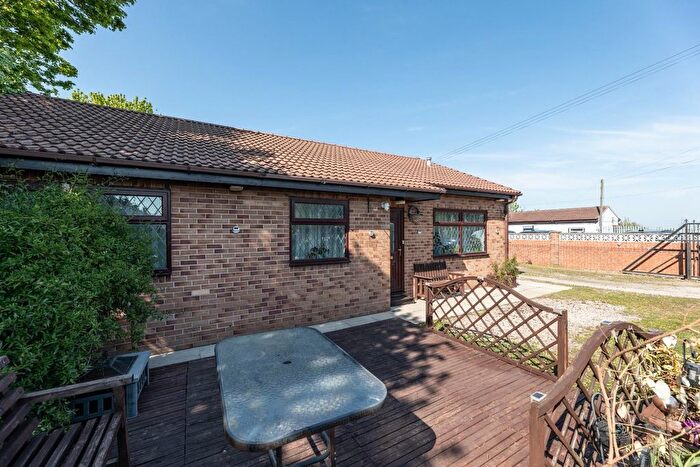 3 Bedroom Property For Sale In Simpsons Lane, Knottingley, WF11