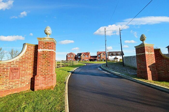 2 Bedroom Terraced House For Sale In Hurstbourne Priors, RG28