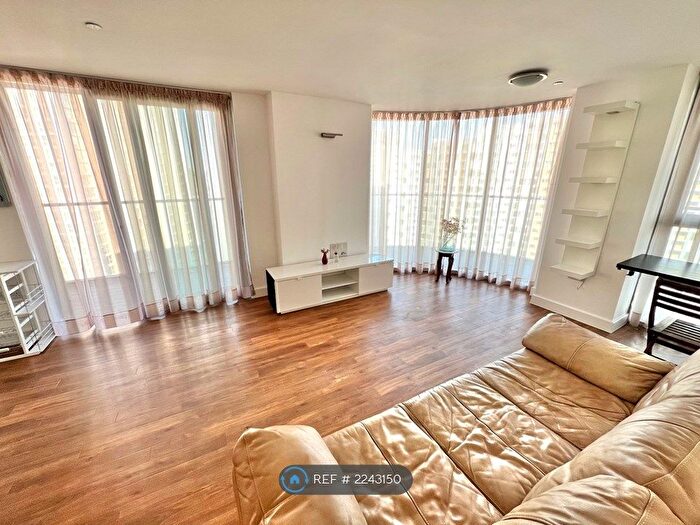 2 Bedroom Flat To Rent In Sienna Alto, London, SE13