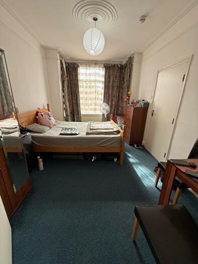 Studio To Rent In Spring Grove Crescent, Hounslow, TW3