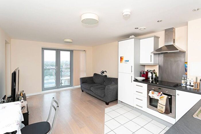 1 Bedroom Flat To Rent In Wilmington Close, Watford, WD18