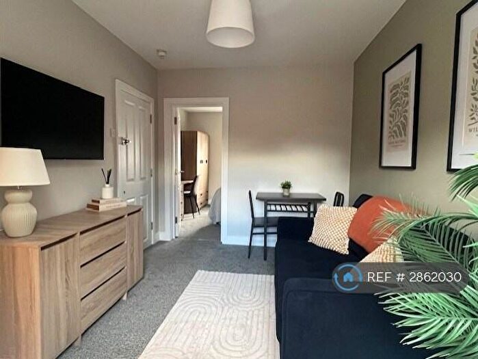 1 Bedroom Flat To Rent In Bedford Road, Reading, RG1