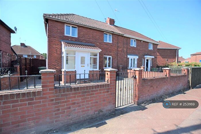2 Bedroom Semi-Detached House To Rent In Victoria Road, Gateshead, NE8