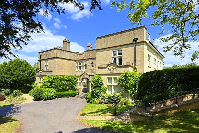 2 Bedroom Apartment For Sale In Trossachs Drive, Bath, BA2