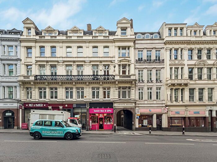 2 Bedroom Flat To Rent In Ludgate Square, St Paul's, EC4M