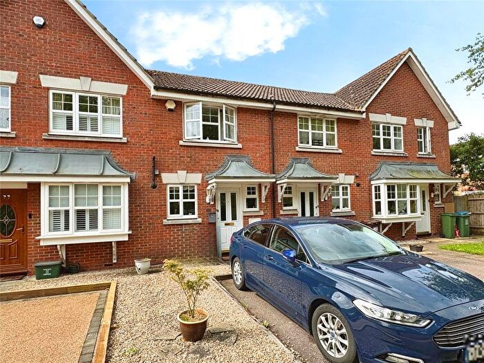 2 Bedroom Terraced House For Sale In Friarscroft Way, Aylesbury, Buckinghamshire, HP20