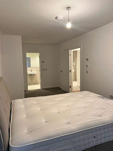 2 Bedroom Flat To Rent In Gylemuir Lane, Edinburgh, EH12