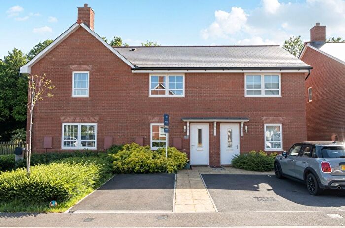 2 Bedroom Terraced House For Sale In Loveridge Drive, Exeter, EX2