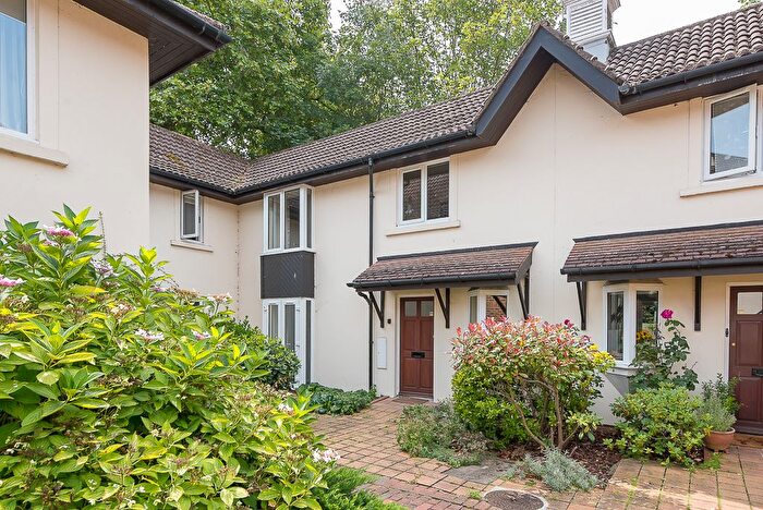 2 Bedroom Terraced House For Sale In Sheridan Place, London, SW13