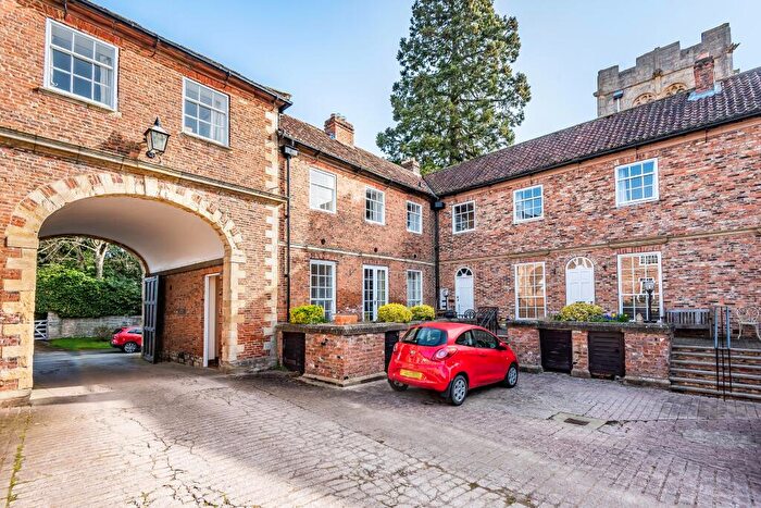 1 Bedroom Flat For Sale In Church Street, Goldsborough, Knaresborough, North Yorkshire, HG5