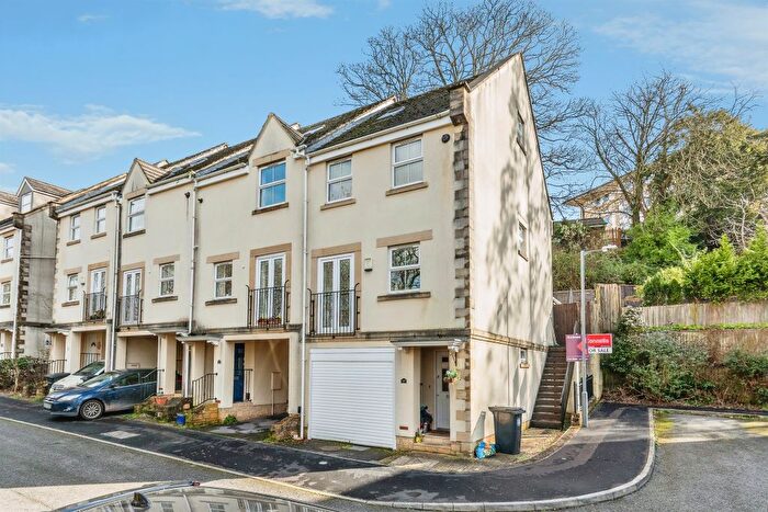 4 Bedroom End Terrace House For Sale In Blaisedell View, Bristol, BS10