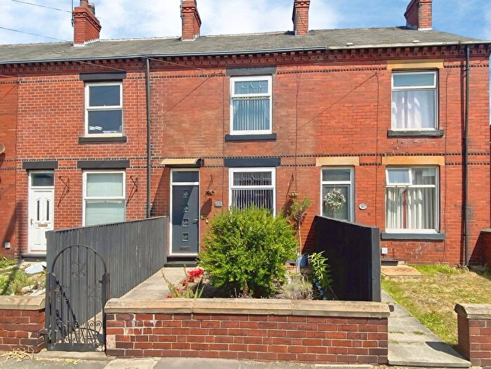 2 Bedroom Terraced House For Sale In Bradford Road, Wakefield, WF3