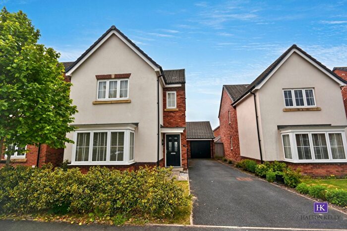 4 Bedroom Detached House For Sale In Ketteringham Drive, Great Sankey, WA5