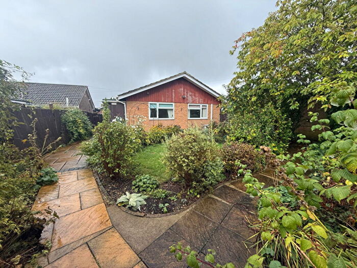 2 Bedroom Detached Bungalow For Sale In Castle Rise, Belmesthorpe, PE9