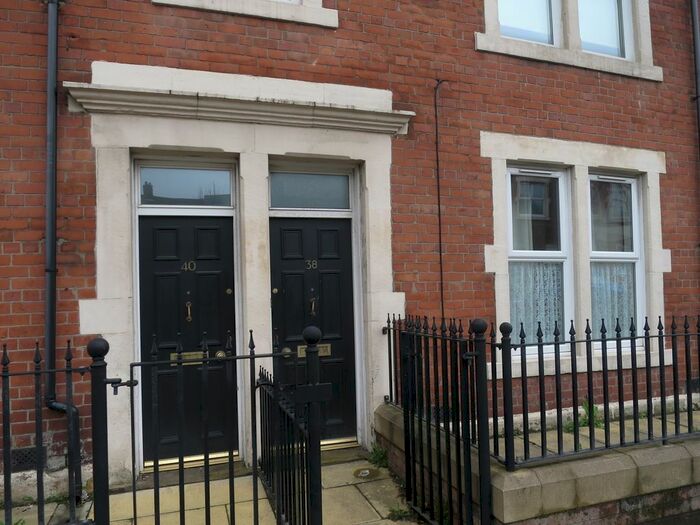3 Bedroom Flat To Rent In Saltwell Road, Gateshead NE8