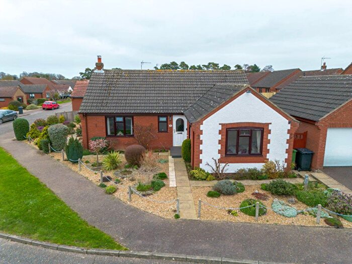 3 Bedroom Detached Bungalow For Sale In Hendrie Road, Holt, NR25
