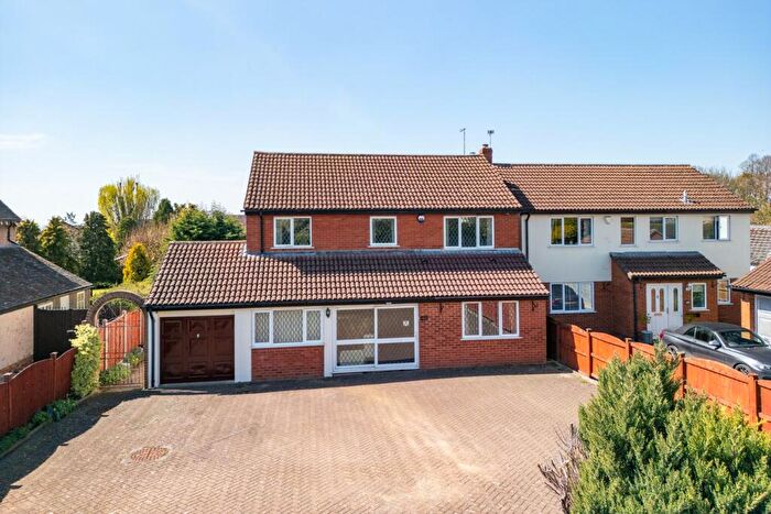 4 Bedroom Detached House For Sale In Cheltenham Road, Bishops Cleeve, Cheltenham, GL52
