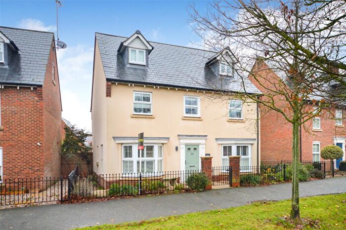 5 Bedroom Detached House For Sale In Felstead Crescent, Stansted, Essex, CM24