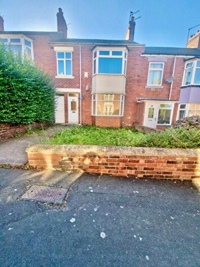 2 Bedroom Flat To Rent In Axwell Terrace, Swalwell, Newcastle Upon Tyne, NE16