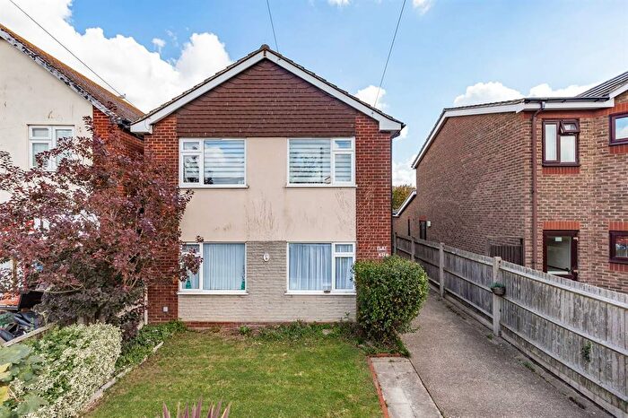2 Bedroom Maisonette For Sale In St. Johns Road, Whitstable, CT5