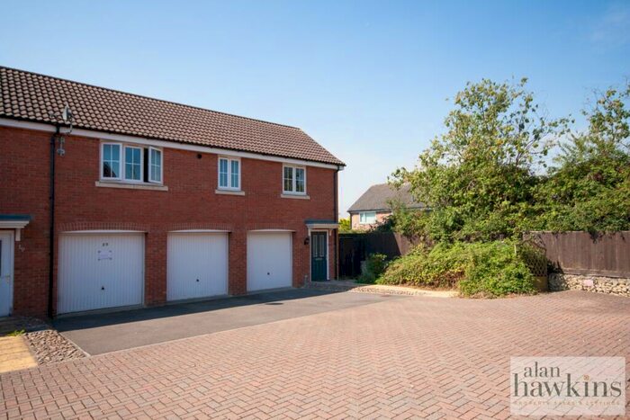 2 Bedroom Coach House To Rent In Blain Place, Royal Wootton Bassett, SN4