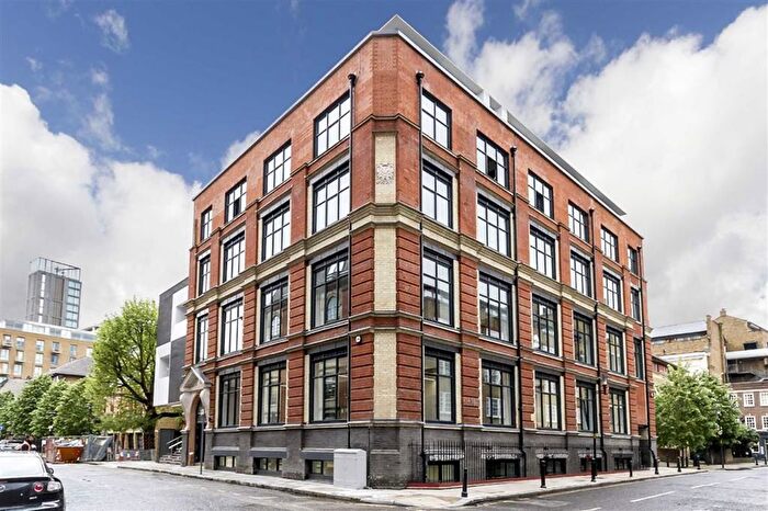 3 Bedroom Flat To Rent In Queen Elizabeth Street, Shad Thames, SE1