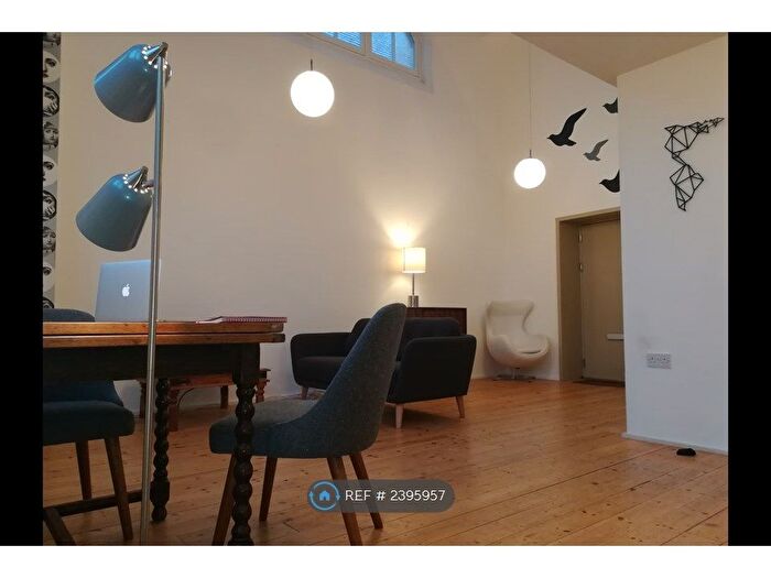 1 Bedroom Maisonette To Rent In Schoolhouse Yard, London, SE18