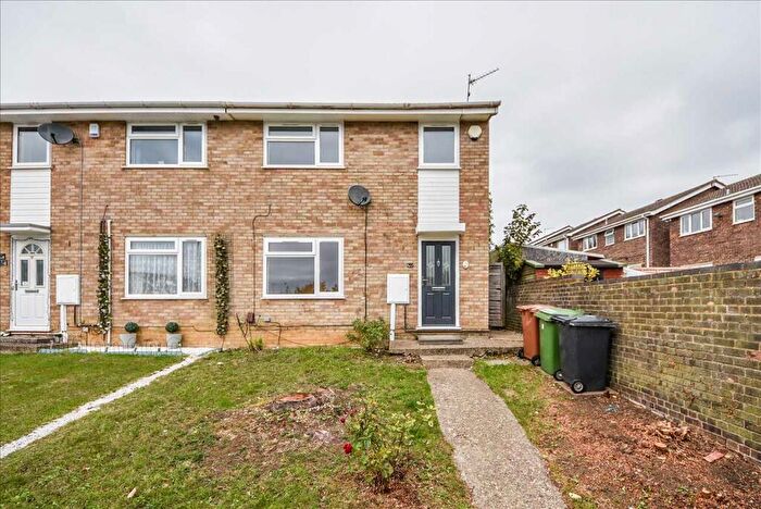 3 Bedroom Mews To Rent In Marlborough Avenue, Wellingborough, NN8