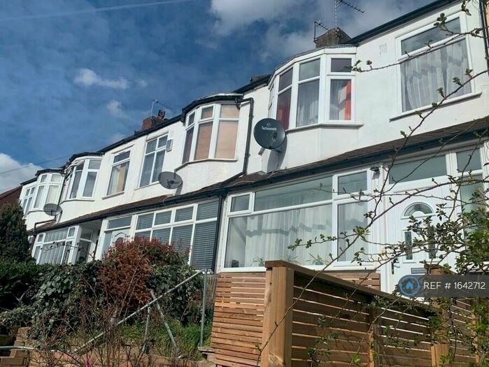 3 Bedroom Terraced House To Rent In Beauchamp Road, London, SE19