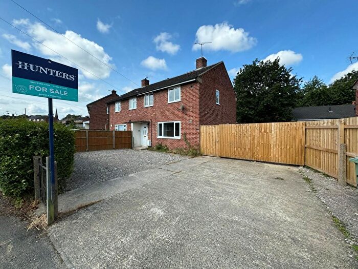 3 Bedroom Semi-Detached House To Rent In North Road, Calow, Chesterfield, S44