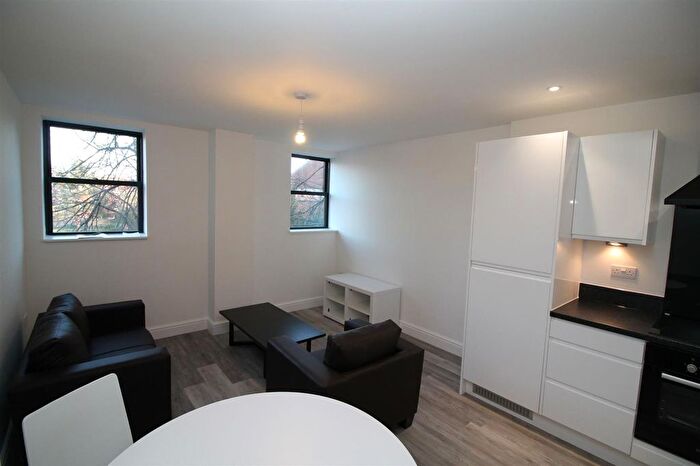 1 Bedroom Flat To Rent In Surrey Street, Trelawny House Surrey Street, BS2