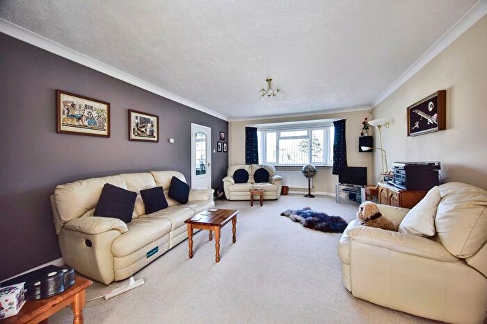 3 Bedroom Bungalow For Sale In Fauchons Close, Bearsted, Maidstone, Kent, ME14