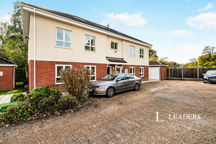 2 Bedroom Flat To Rent In East Lodge, Harvey Lane, NR7