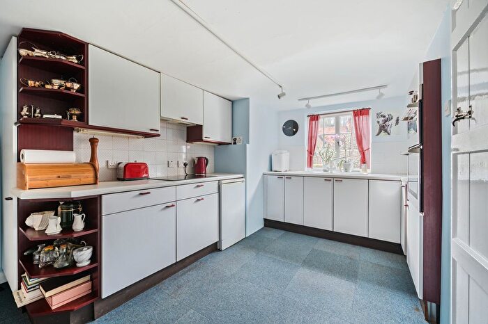 3 Bedroom End Of Terrace House For Sale In Hambleden, Hambleden, RG9