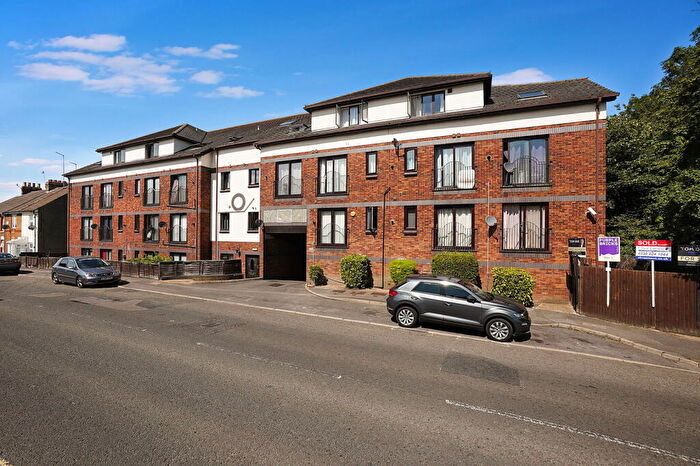 1 Bedroom Flat For Sale In Capstone Road, Chatham, ME5