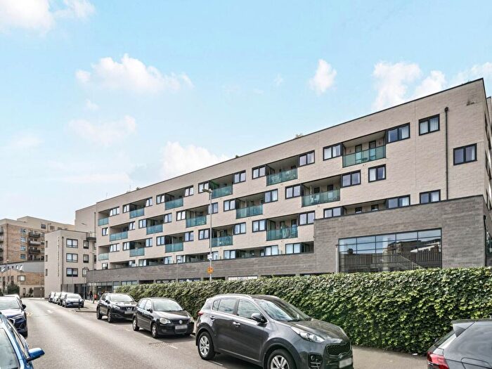 1 Bedroom Flat To Rent In Blyth Road, Hayes, UB3
