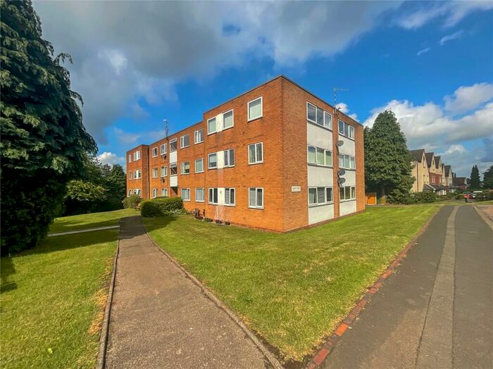 2 Bedroom Apartment To Rent In Lichfield Road, Sutton Coldfield, West Midlands, B74